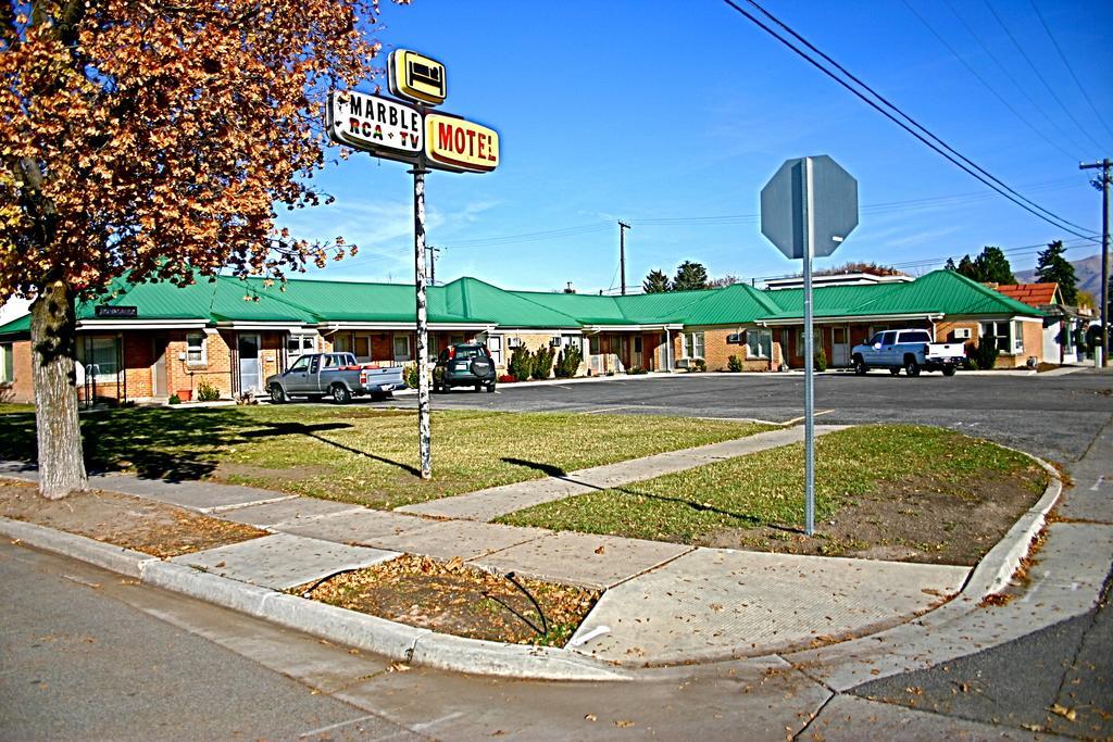 Marble Motel Tremonton Exterior photo